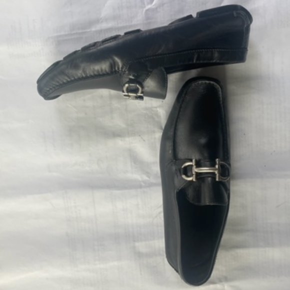 Authentic Salvatore Ferragamo driver leather shoes, size 8